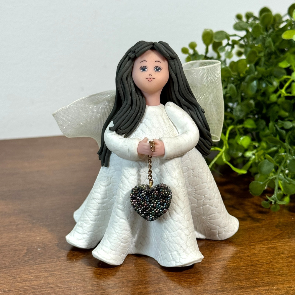 Pavilion Gift Co Kneeded Angels Affection Figurine Clay #6023 3.75" Tall